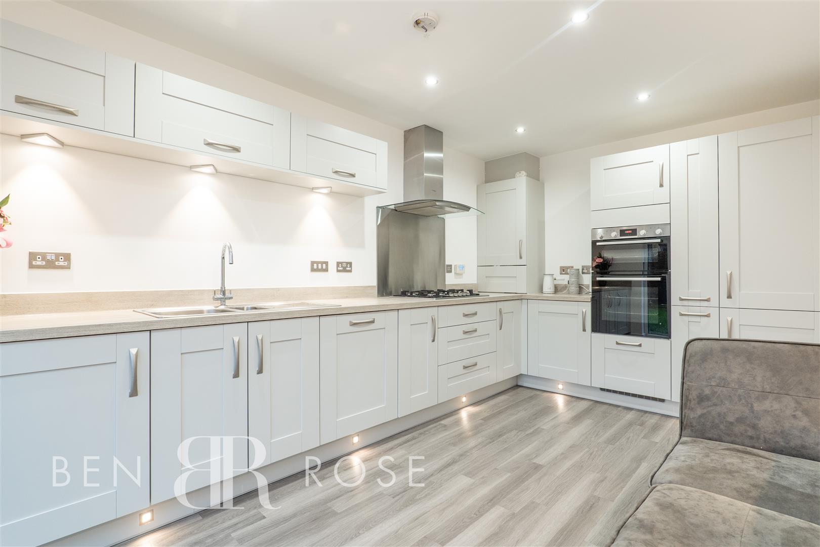 4 bed property in Foxtail Close, Leyland